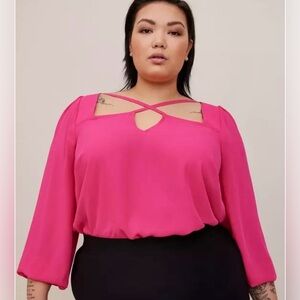 Women’s Torrid Georgette Keyhole Long Sleeve Blouse Bright Pink Criss Cross Sz 1